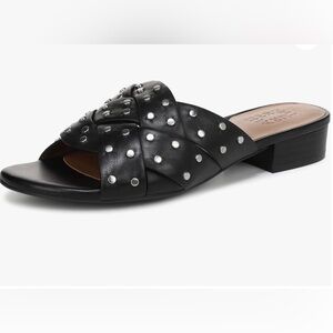 NEW Naturalizer women’s sandals